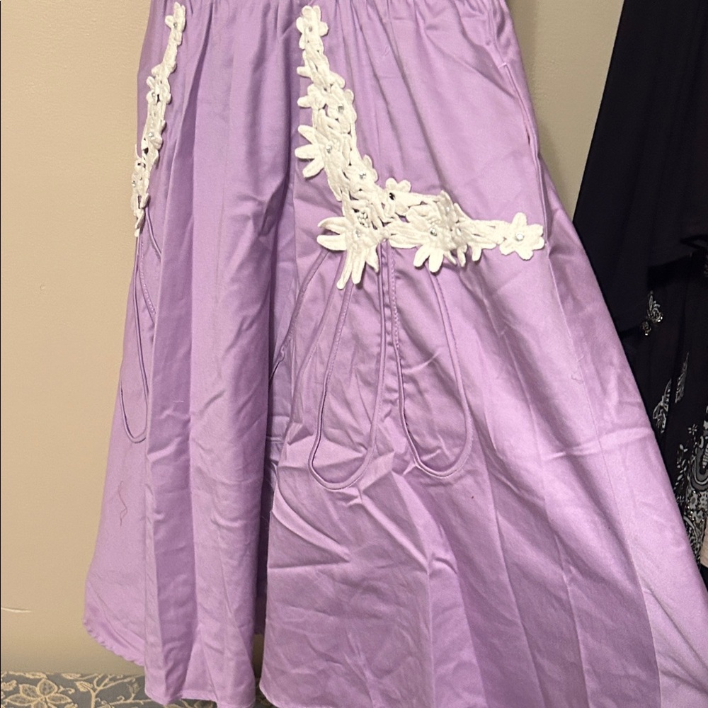 Tatyana Pink Garment with Cream Accents - Picture 3 of 4